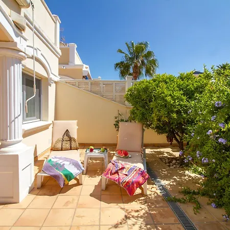 Martini, Fantastico Holiday home